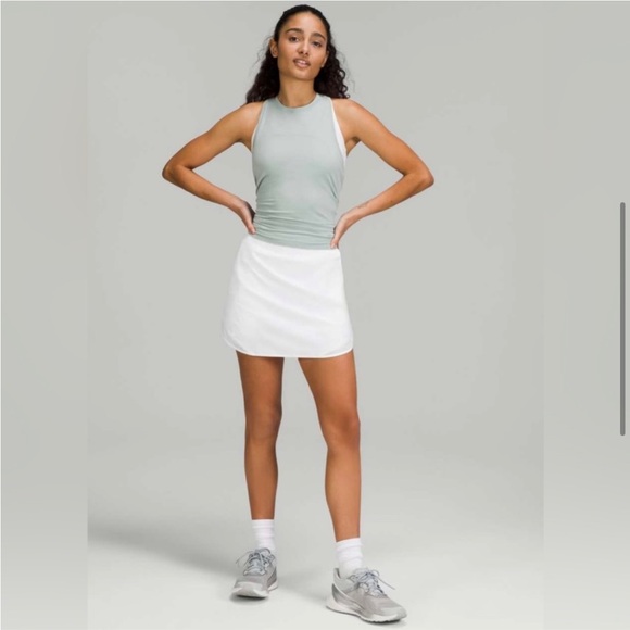 NWT Lululemon Hotty Hot HR Skirt In White Size 2 Long - Picture 3 of 10